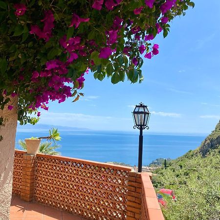Villa Zen Таормина Экстерьер фото